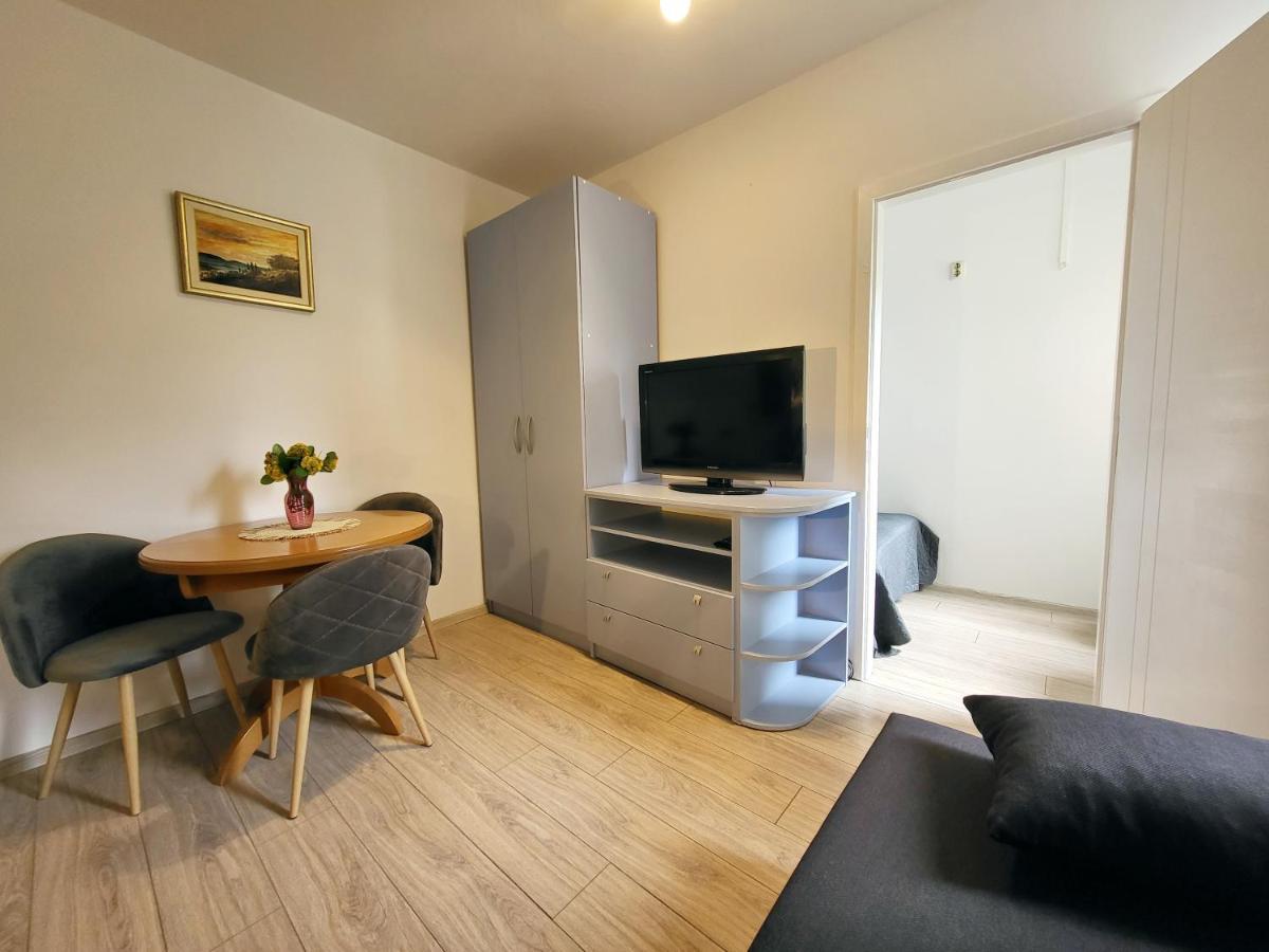 Mali Apartman U Centru Макарска Екстериор снимка